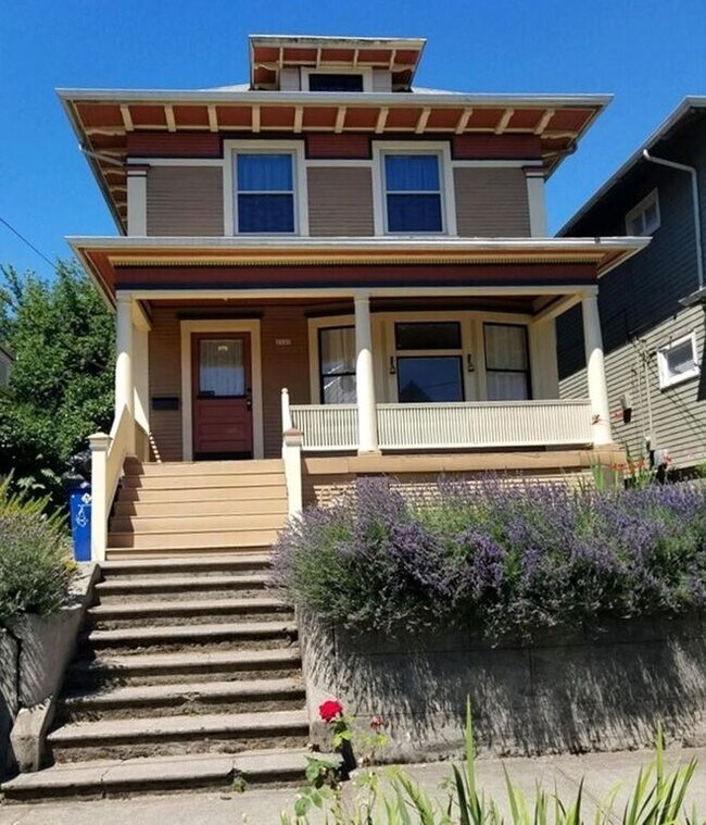 2123 SE Ankeny - 2123 SE Ankeny St