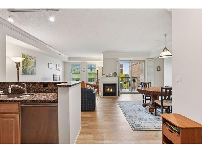 Foto del edificio - 675 N 1st St