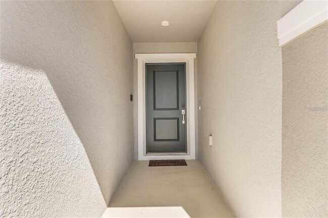 Foto del edificio - 495 Overpool Ave