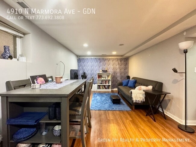 Foto del edificio - Updated 1 Bed Garden Unit In Jefferson Par...