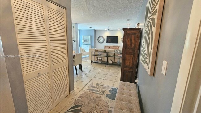 Foto del edificio - 3544 Magellan Cir