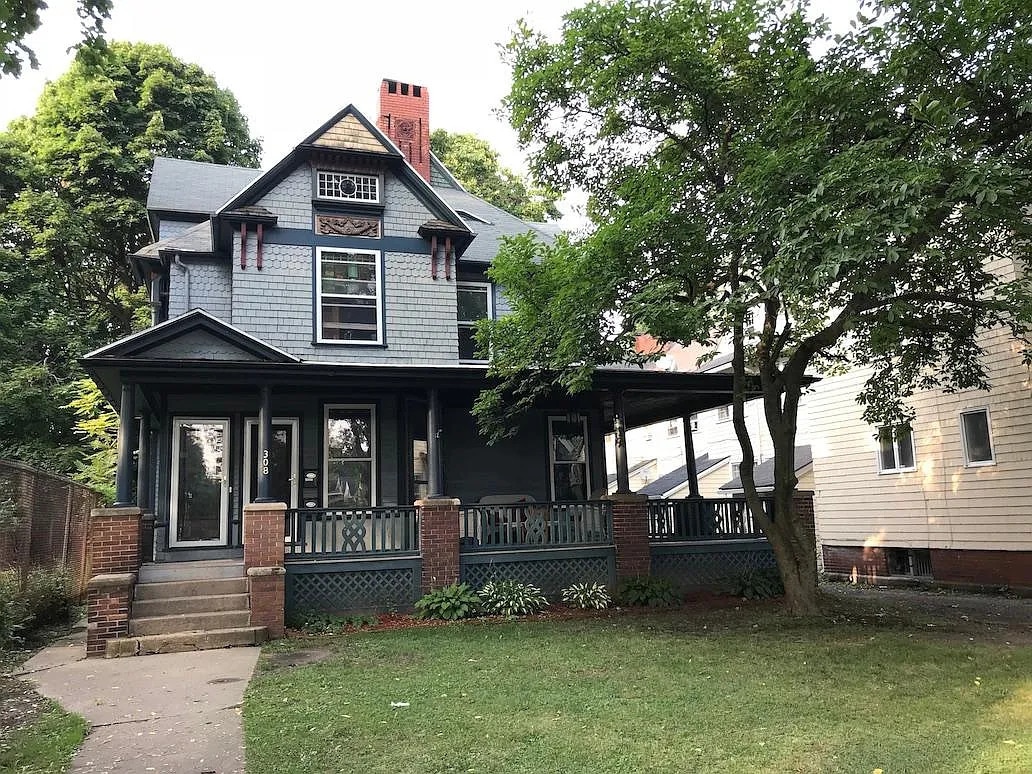 Primary Photo - 308 Park Ave