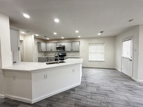 Building Photo - 18118 Mayfield Meadow Ln