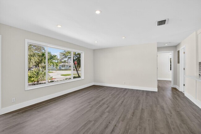 Foto del edificio - 954 SE 7th St