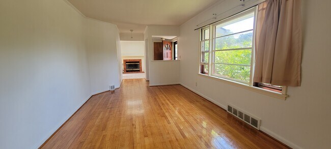 Foto del edificio - 1630 Hartford St