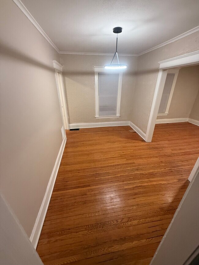 Foto del edificio - 316 Stafford Ave