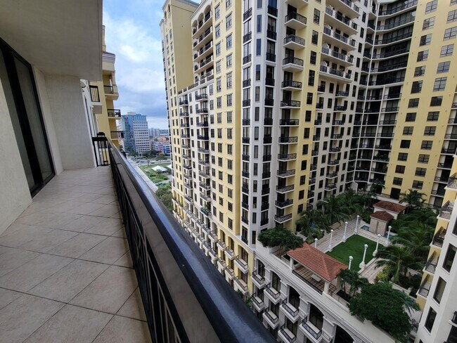 Foto del edificio - 801 S Olive Ave