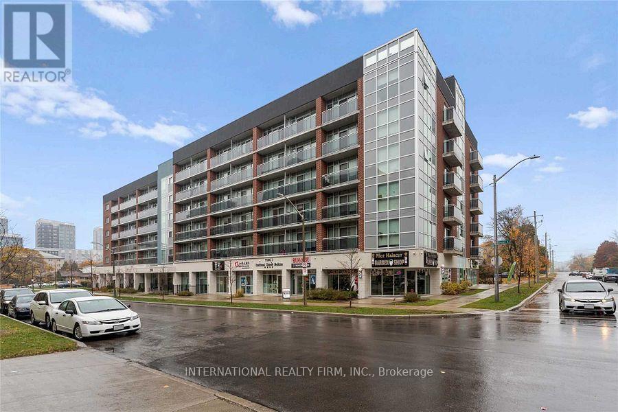 Primary Photo - 308-308 Lester St