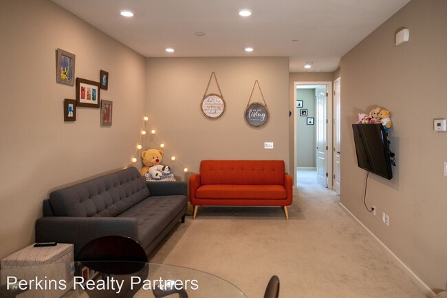 Building Photo - 3 br, 3 bath House - 526 Barcelona Loop
