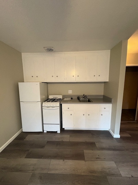 Photo - 5499 Claremont Ave Apartment