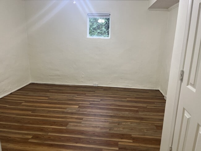 Building Photo - 375 Doles Blvd