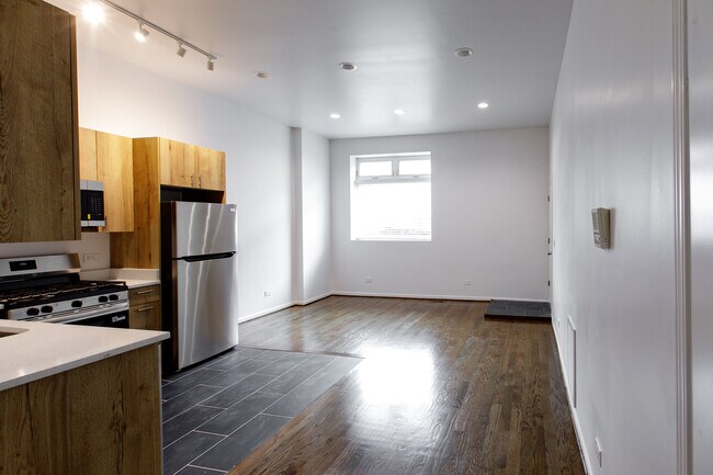 Foto del edificio - 2216 W Taylor St