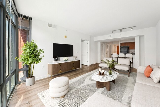 Foto del edificio - Seventy1Hundred Capitol Yards