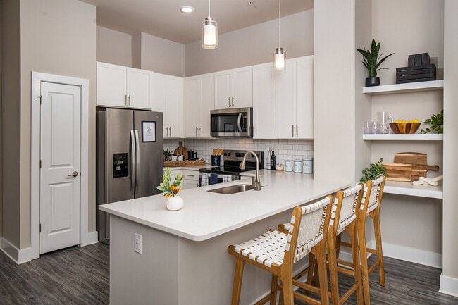 Building Photo - Abberly Royal Creek Apartment Homes