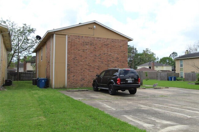 Building Photo - 3408 Avenue O