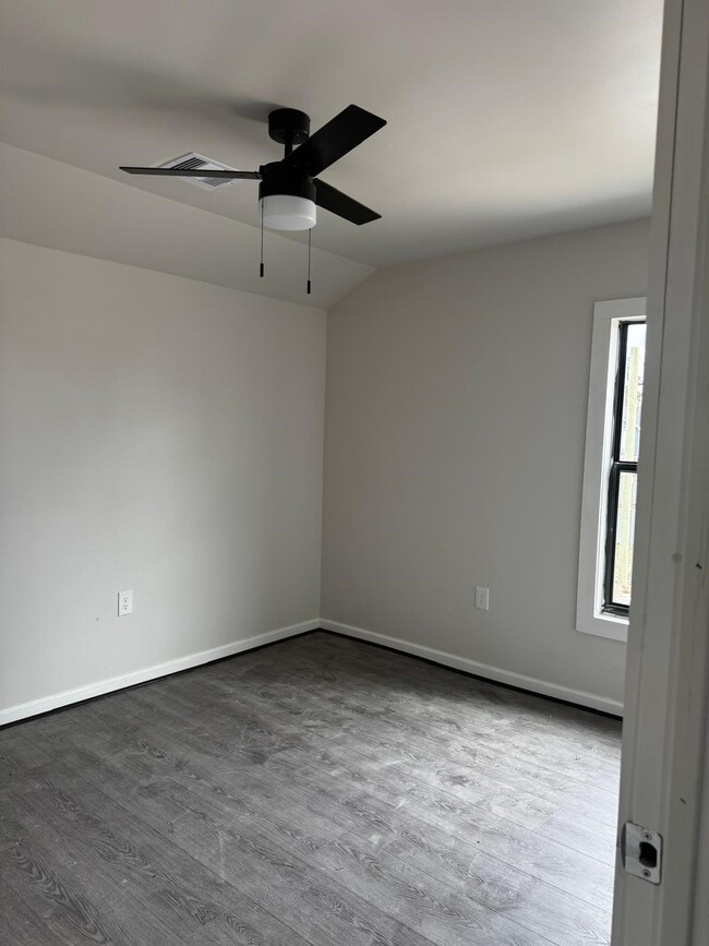 Building Photo - 627 CR-5102I