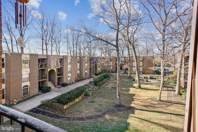 Foto del edificio - 3356 Woodburn Rd