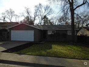 Building Photo - 2104 N Cirby Way