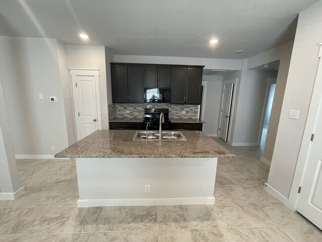 Building Photo - 3 br, 2 bath House - 11258 Casina View
