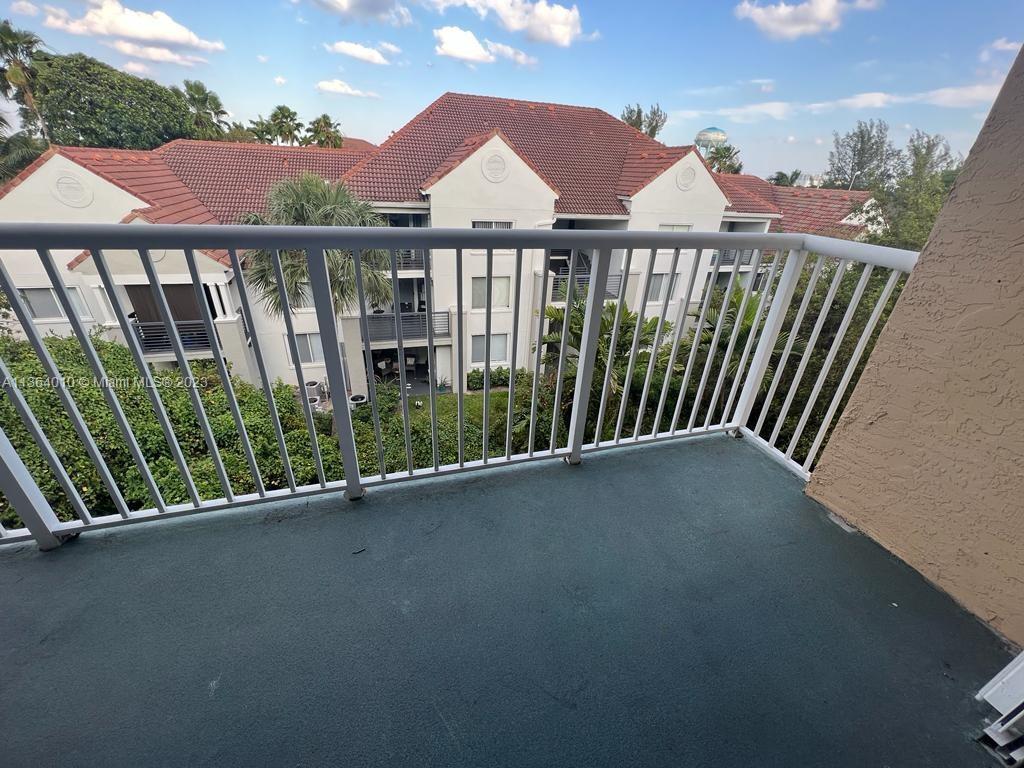 649 E Sheridan St Unit 410, Dania Beach, FL 33004 Condo for Rent in