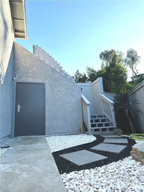 Building Photo - 27091 Santa Susana Cir