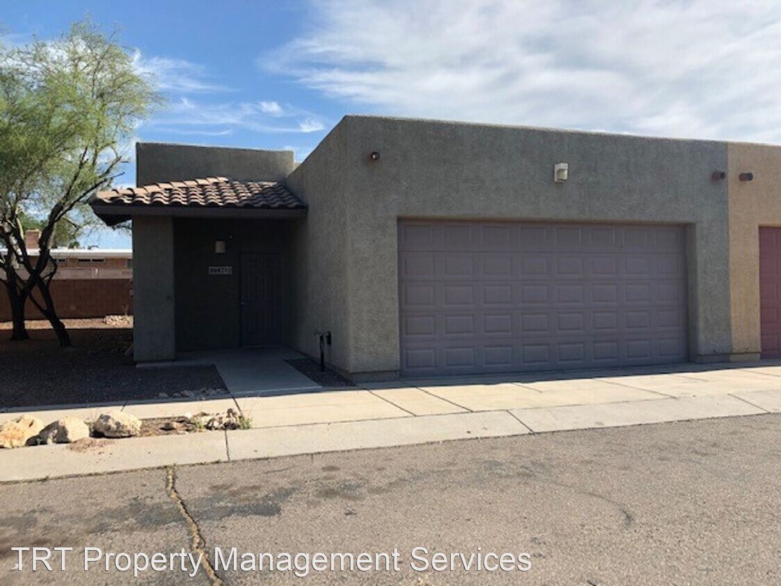 9047 E Spanyard Ct Unit 2, Tucson, AZ 85710 Apartment for Rent in Tucson, AZ