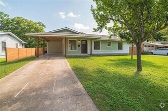 Building Photo - 1502 Villanova Dr