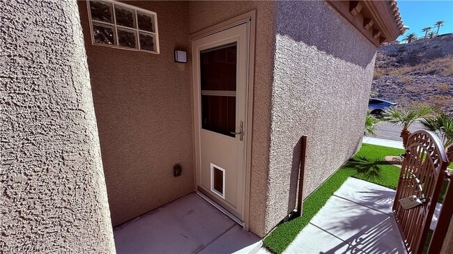 Building Photo - 3065 Olivia Heights Ave
