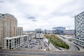 Building Photo - 8-12 Museum Way