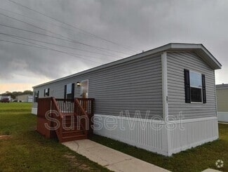 Building Photo - 301 W Tower Ln