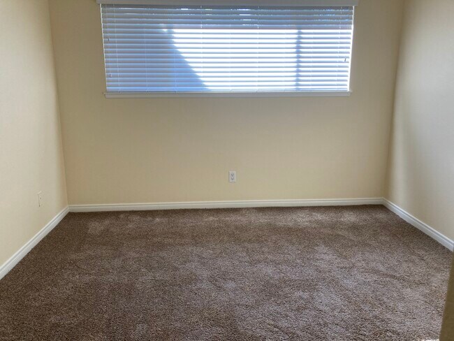 Foto del edificio - 2372 Pepper St