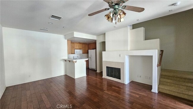 Building Photo - 32 Vermillion