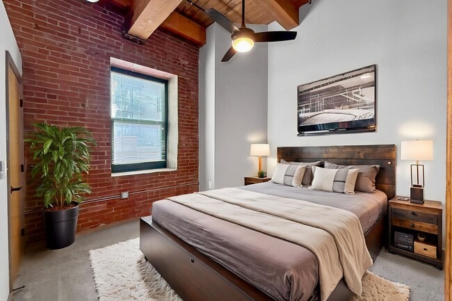 Building Photo - Emery Lofts