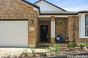 Building Photo - 8787 Laurel Canyon Dr