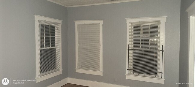 Foto del edificio - 1237 E Anderson St