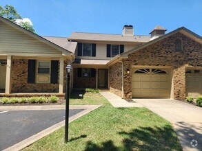 Building Photo - 319 Kingswood Ct