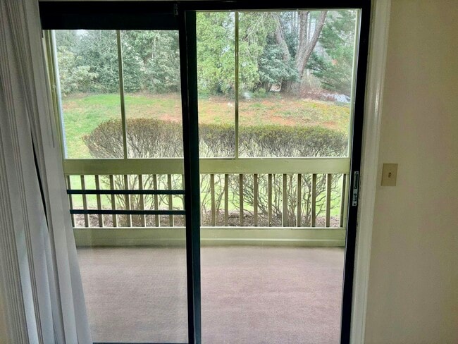 Building Photo - 110 Heywood Rd