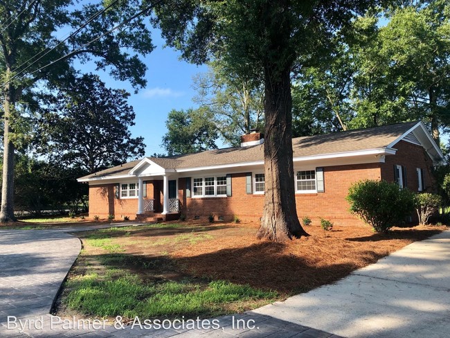 Building Photo - 4 br, 2 bath House - 1301 Snowhill Drive