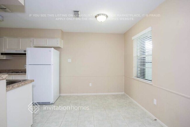 Foto del edificio - 745 Academy Ln