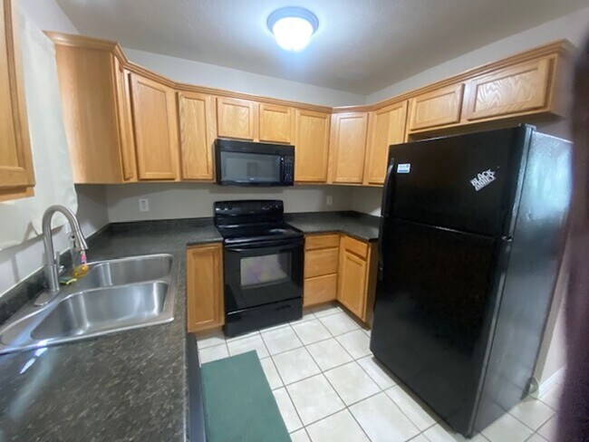 Foto del edificio - West Knoxville 37909 - Cozy 2 bedroom, 1.5...