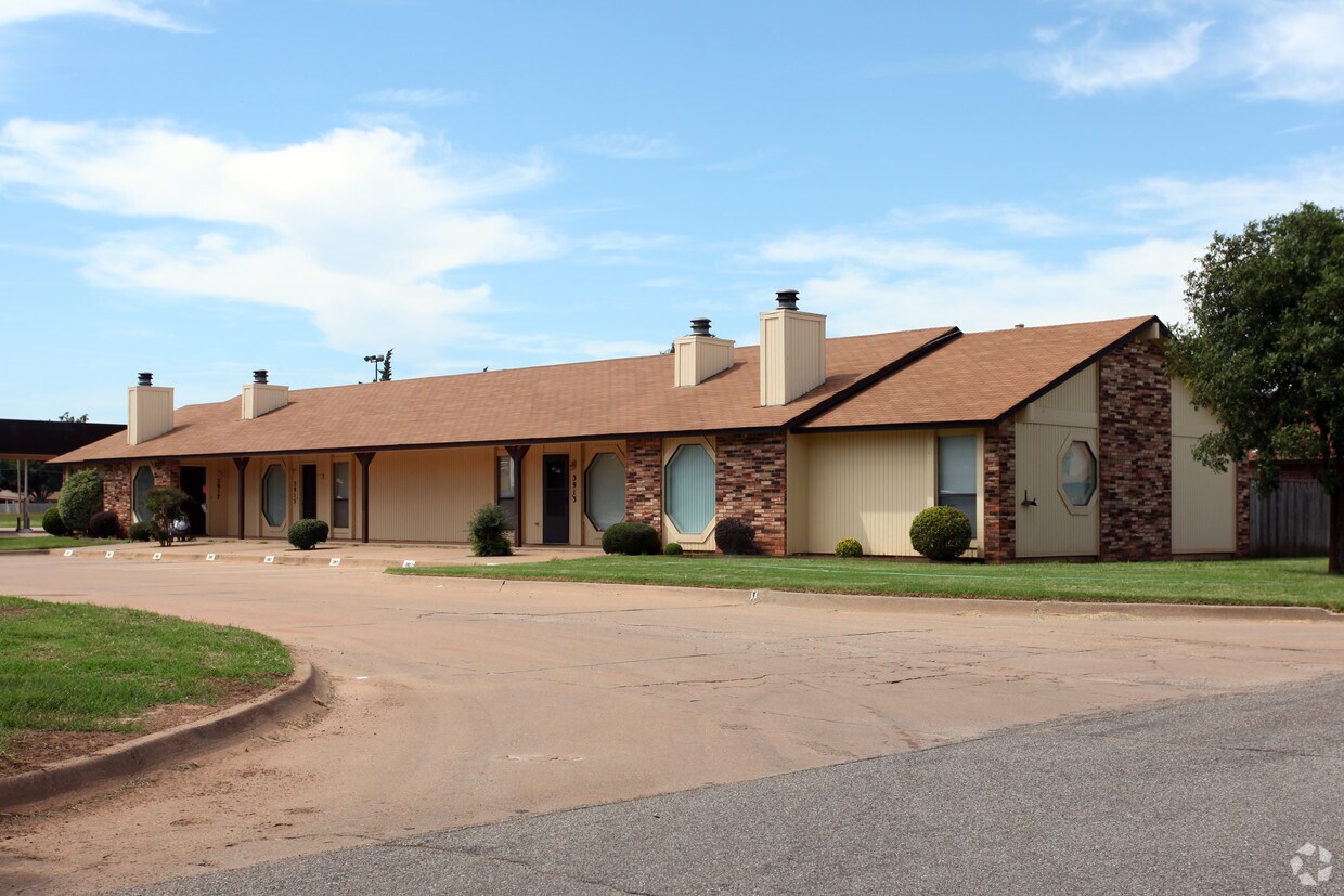 Foto del edificio - 7 Pines Village