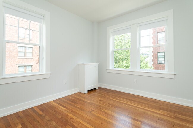 Foto del edificio - 16 Forest St