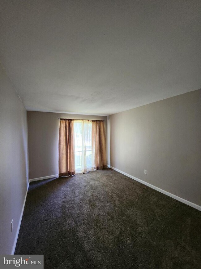 Foto del edificio - 103 Lexington Ct