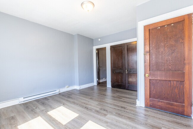 Foto del edificio - 2932 W Liberty Ave