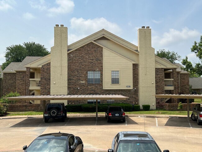 Foto del edificio - 3140 Devonshire Dr