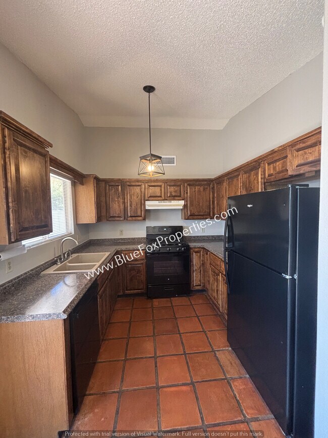 Building Photo - 4601 S Cornwall Dr