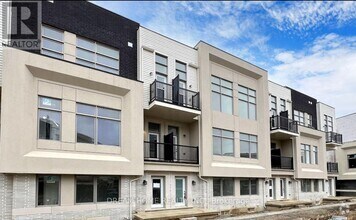 Building Photo - 9 Albert Firman Ln