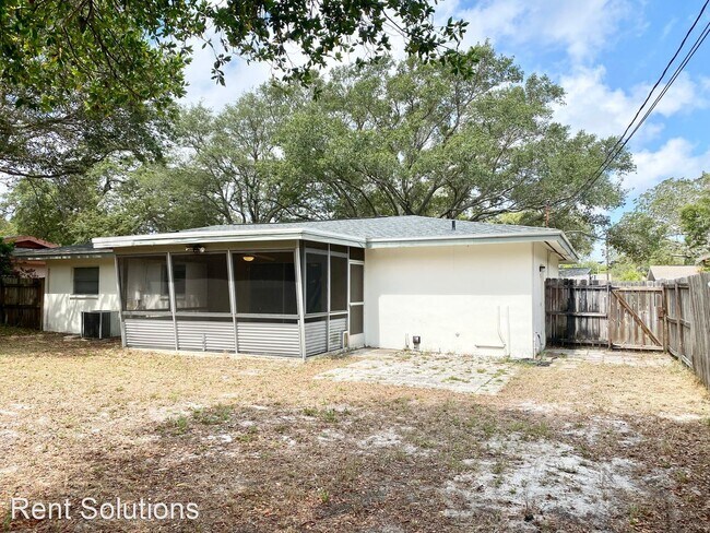 Building Photo - 2 br, 1.5 bath House - 2045 Brampton Rd