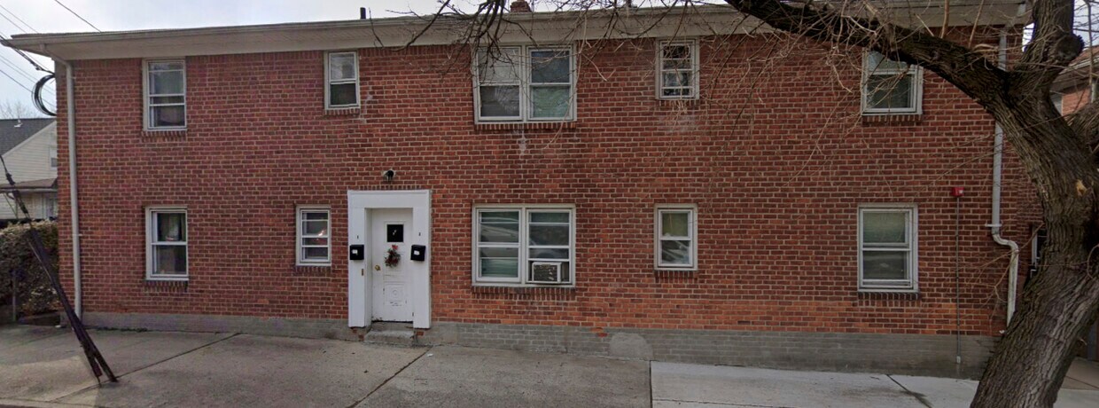 Frente - 256 Ridgefield Ave