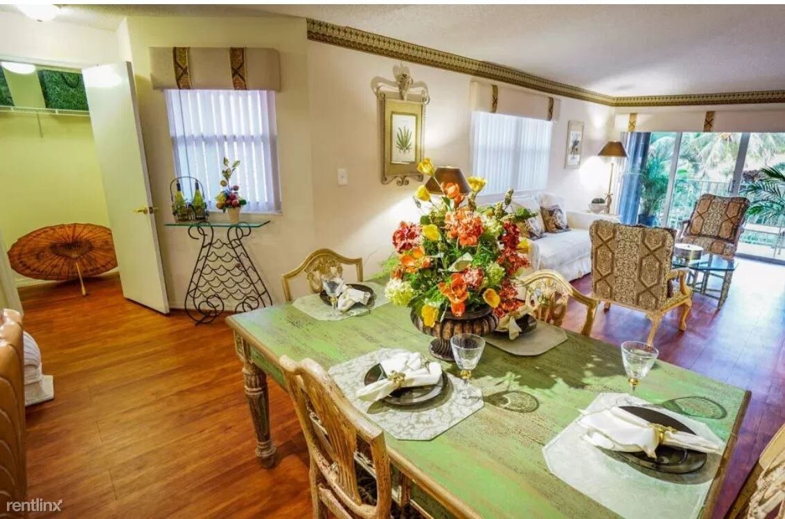 Foto principal - 950 NW 141st Ave